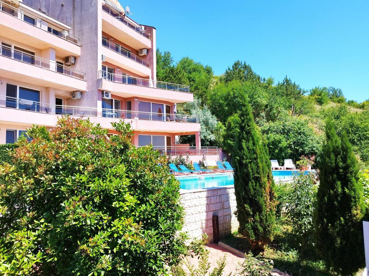 Green, Quiet And Beautiful 1 Apartment Kavarna ภายนอก รูปภาพ