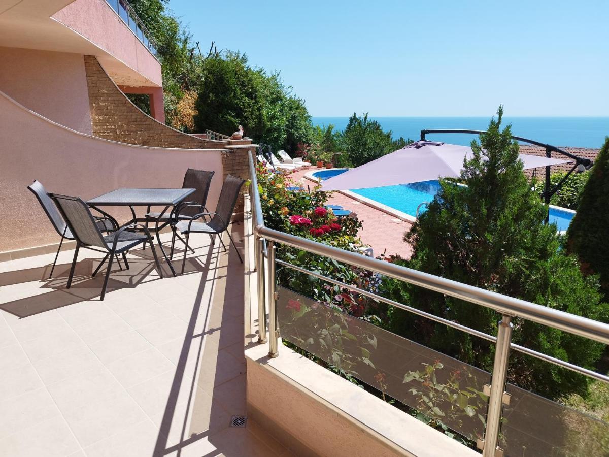 Green, Quiet And Beautiful 1 Apartment Kavarna ภายนอก รูปภาพ