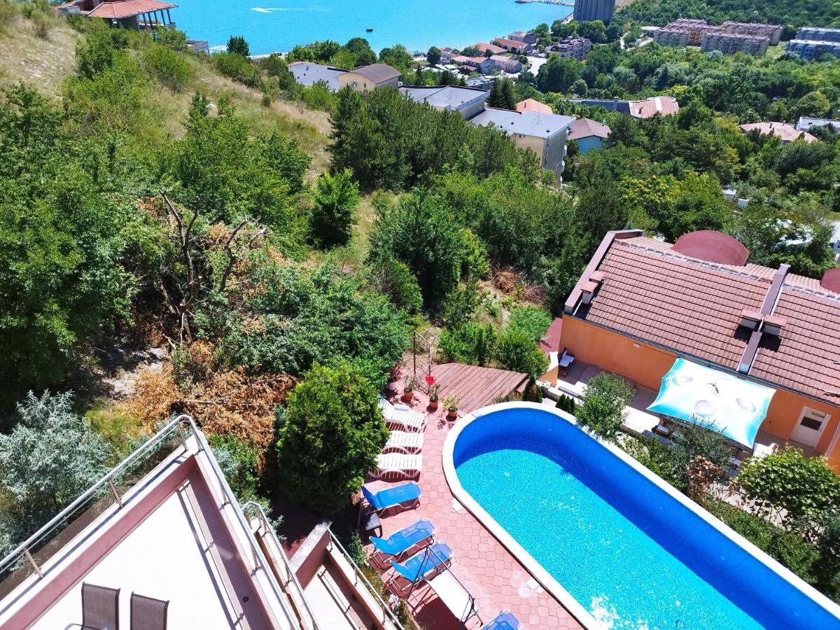 Green, Quiet And Beautiful 1 Apartment Kavarna ภายนอก รูปภาพ