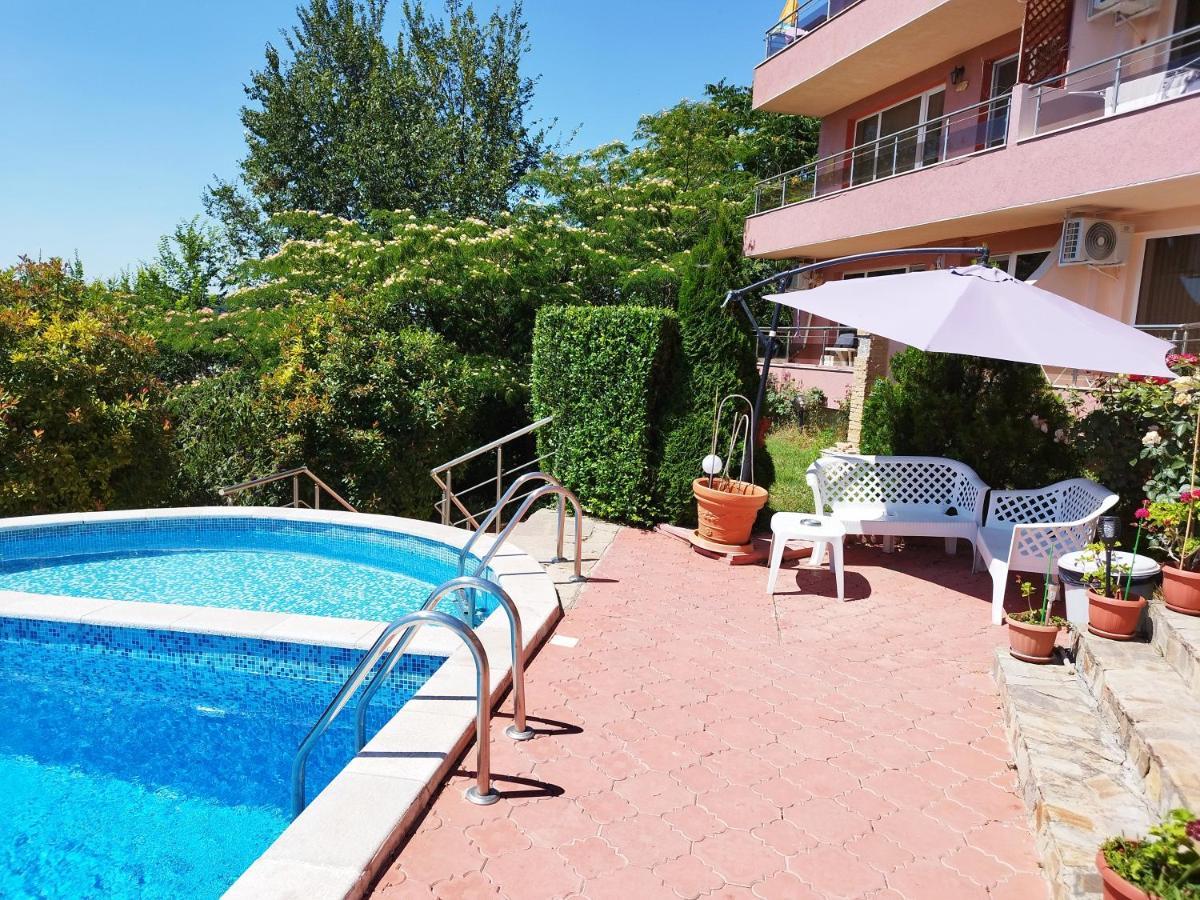 Green, Quiet And Beautiful 1 Apartment Kavarna ภายนอก รูปภาพ